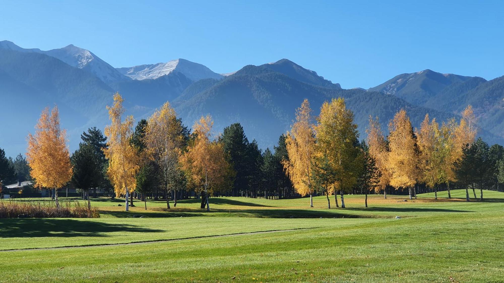 Green Peaks Suite In Pirin Golf & County Club Razlog Exterior foto