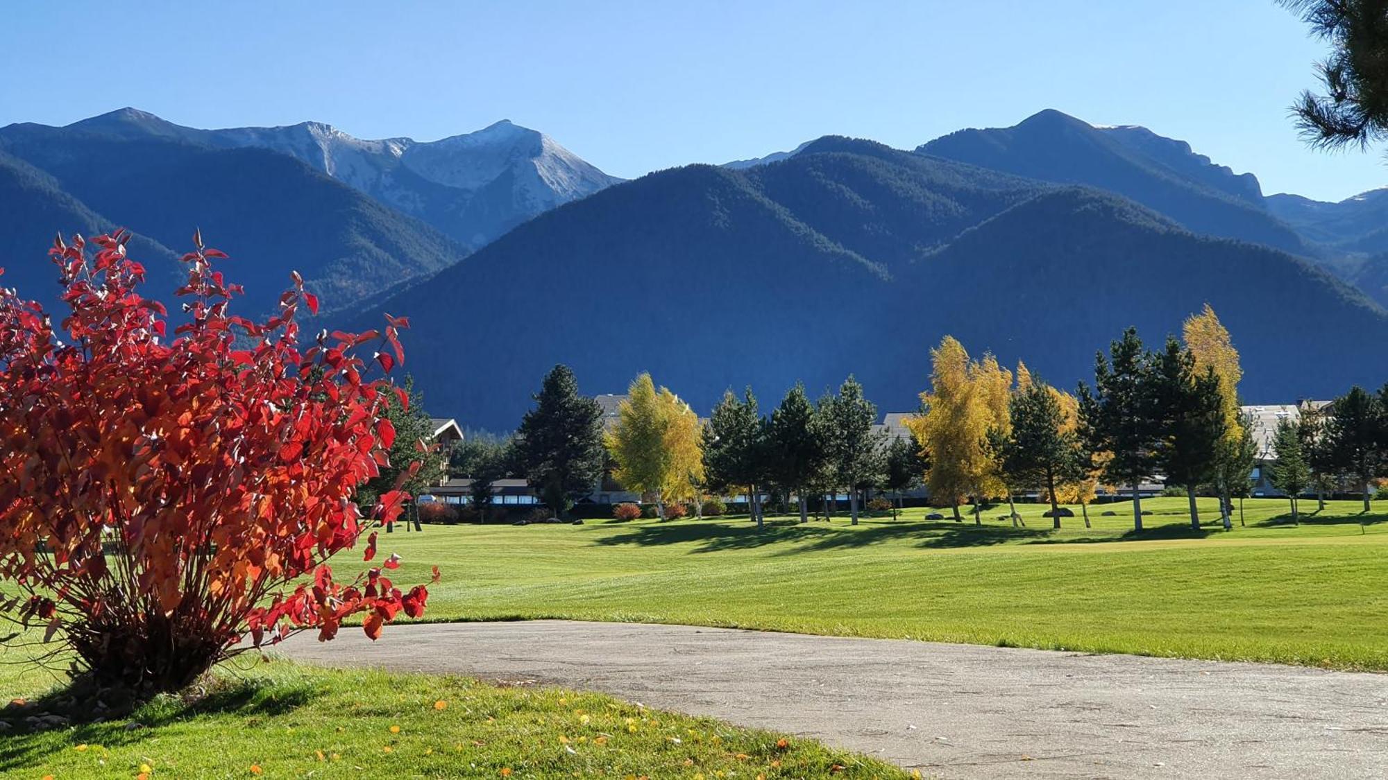Green Peaks Suite In Pirin Golf & County Club Razlog Exterior foto