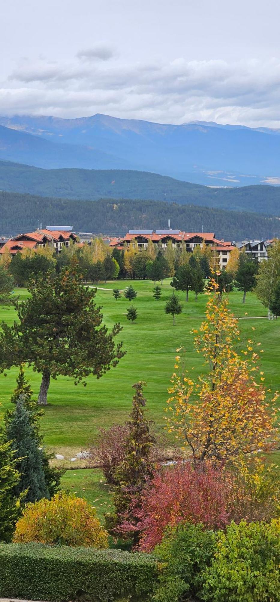 Green Peaks Suite In Pirin Golf & County Club Razlog Habitación foto