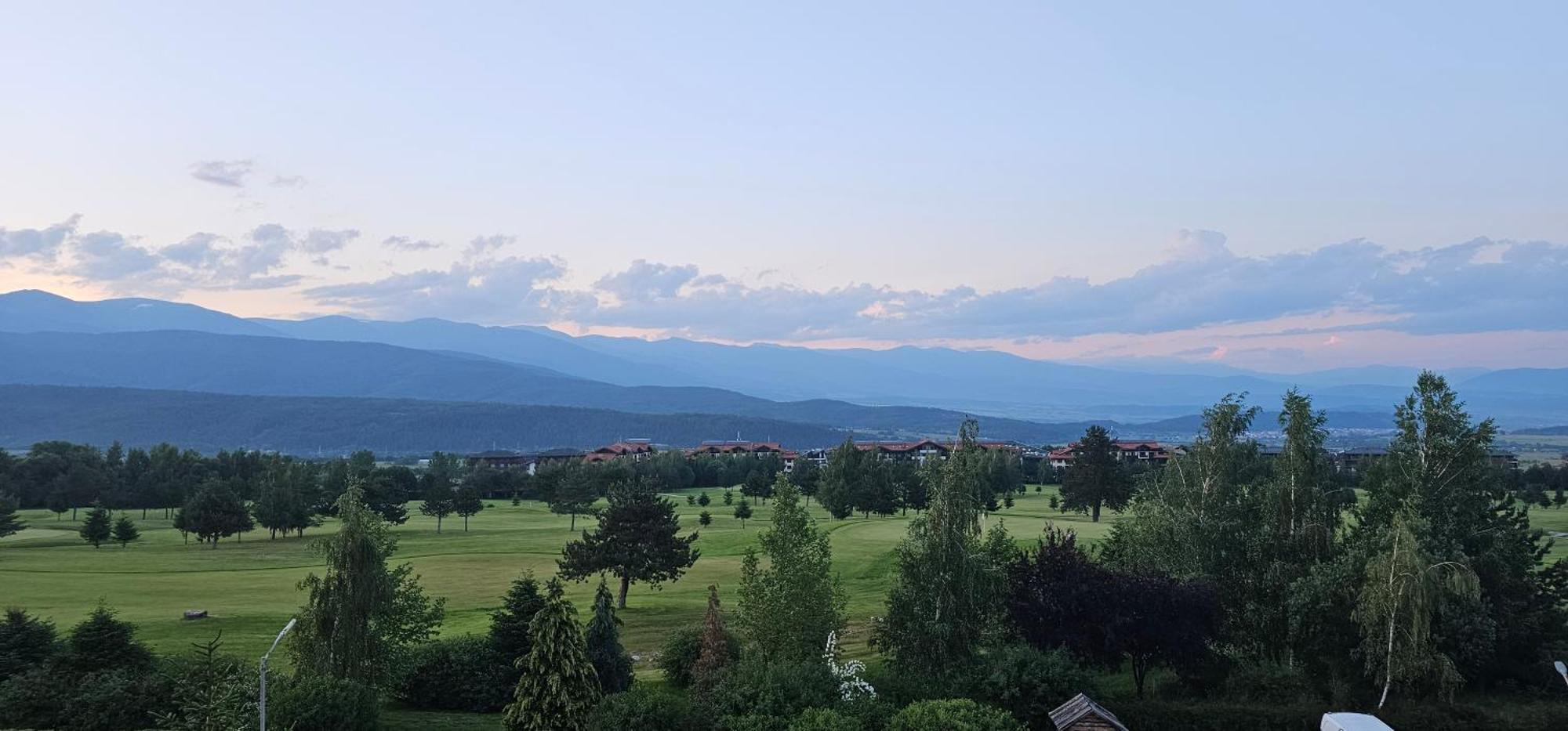Green Peaks Suite In Pirin Golf & County Club Razlog Exterior foto