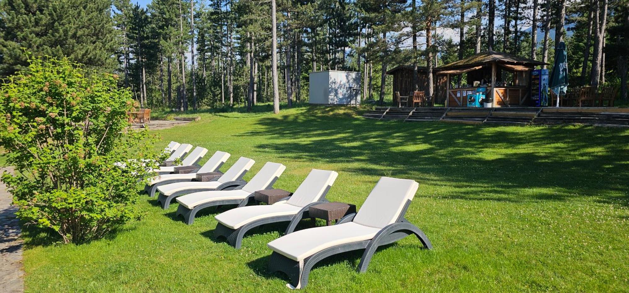 Green Peaks Suite In Pirin Golf & County Club Razlog Exterior foto